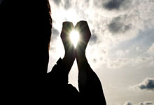 开云体育登录-火箭队主场逆转精彩表现,力克雷霆迈入季后赛半决赛的辉煌瞬间