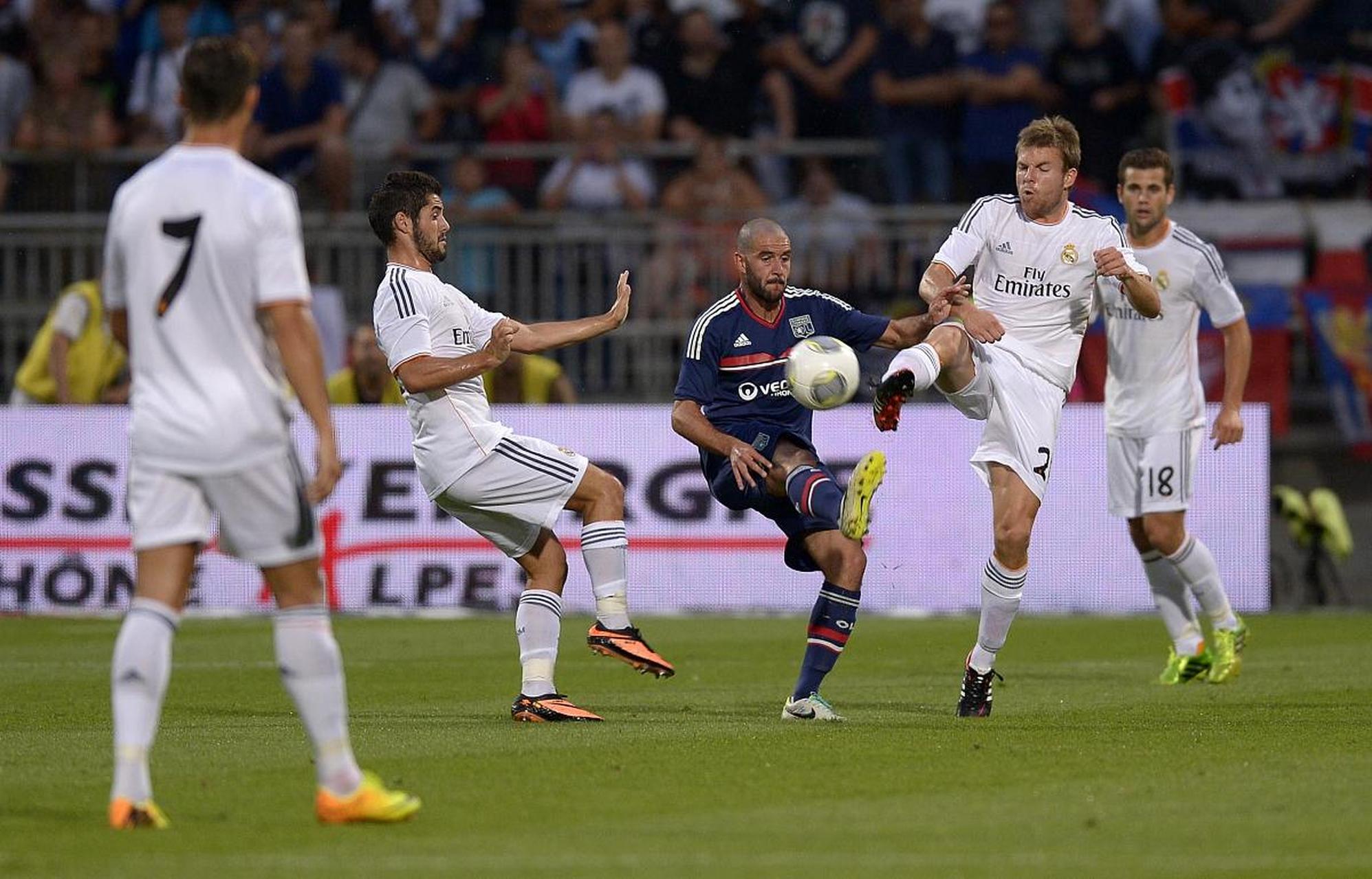 开云体育亚洲官网-里昂客场力克雷恩，继续保持胜利势头赢得球迷支持