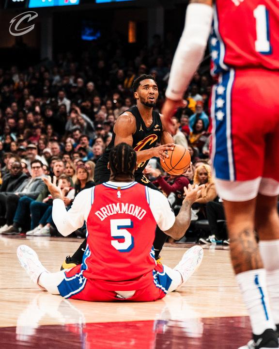 雄鹿掀起背靠背双胜，雄鹿全队状态火爆