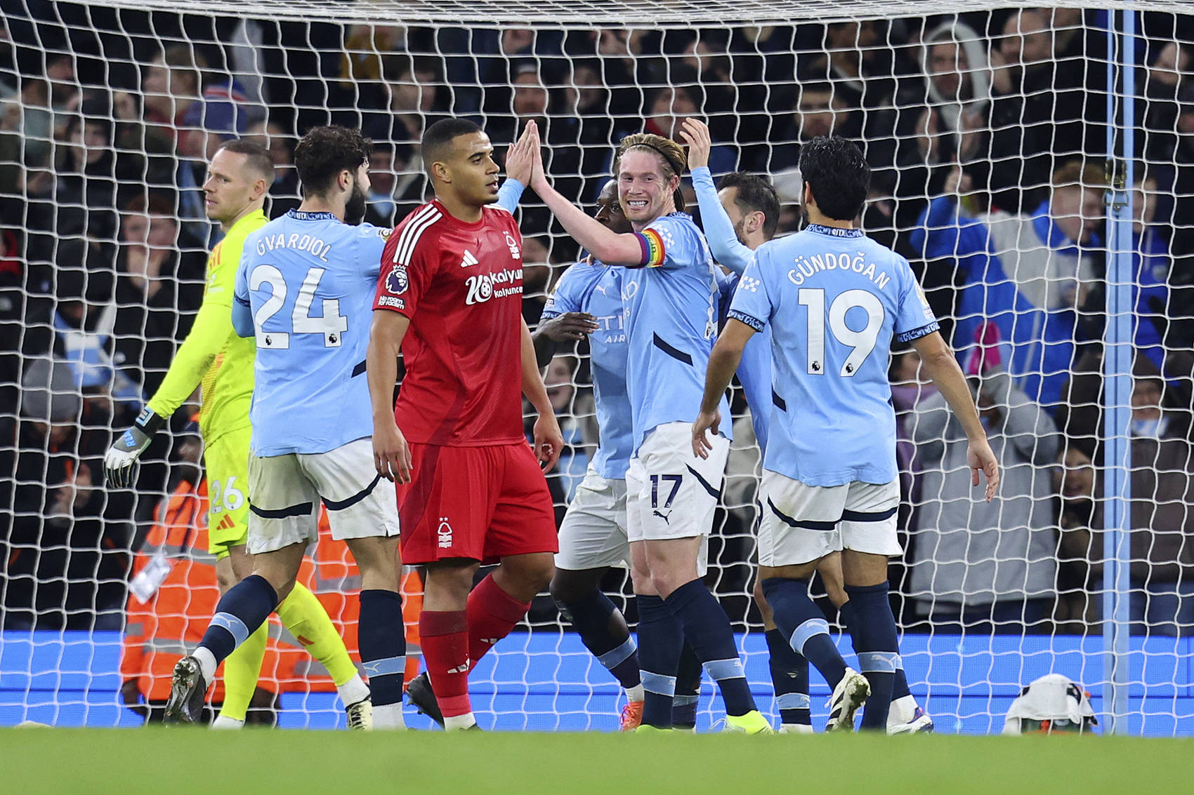 开云体育官网-射门精准犀利，帮助球队轻取三分的简单介绍