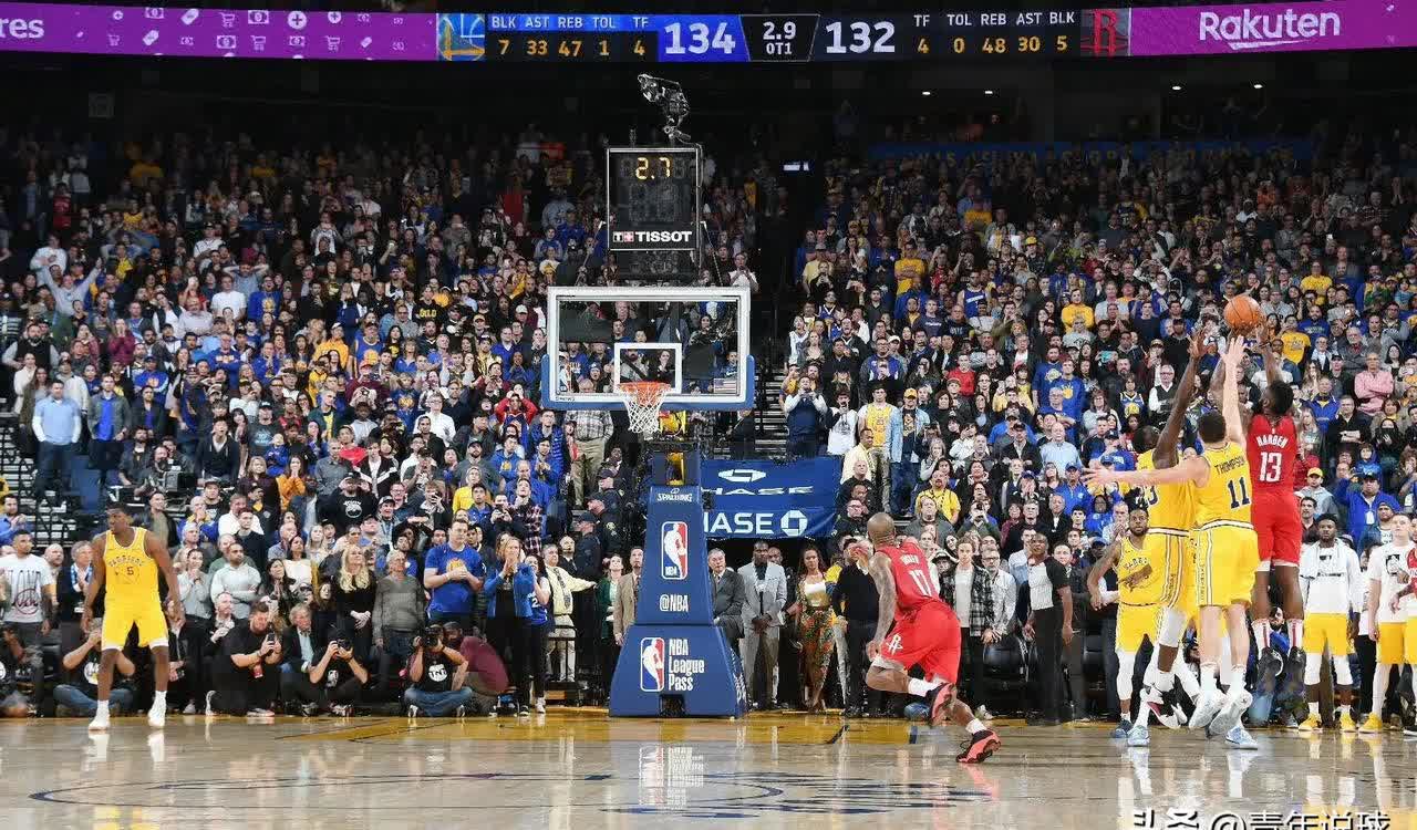 开云体育官网-篮球比赛中一支杰出的球队成功翻盘取得胜利的简单介绍