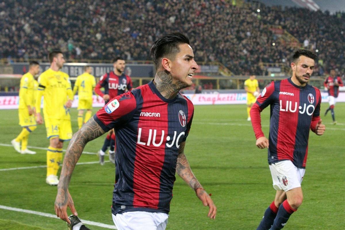 包含AC米兰击败热那亚,继续保持不败战绩的词条 包含AC米兰击败热那亚,继续保持不败战绩的词条