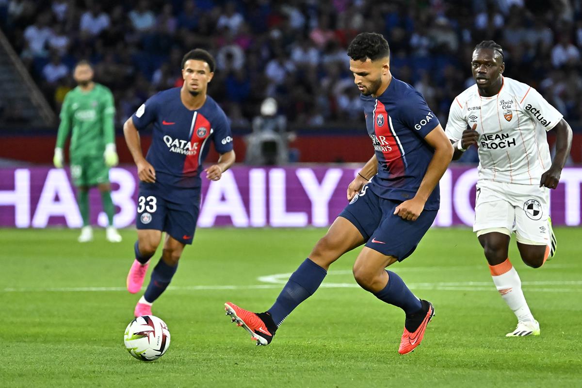 里昂主场战平,一分入账难掩遗憾的简单介绍 里昂主场战平,一分入账难掩遗憾的简单介绍