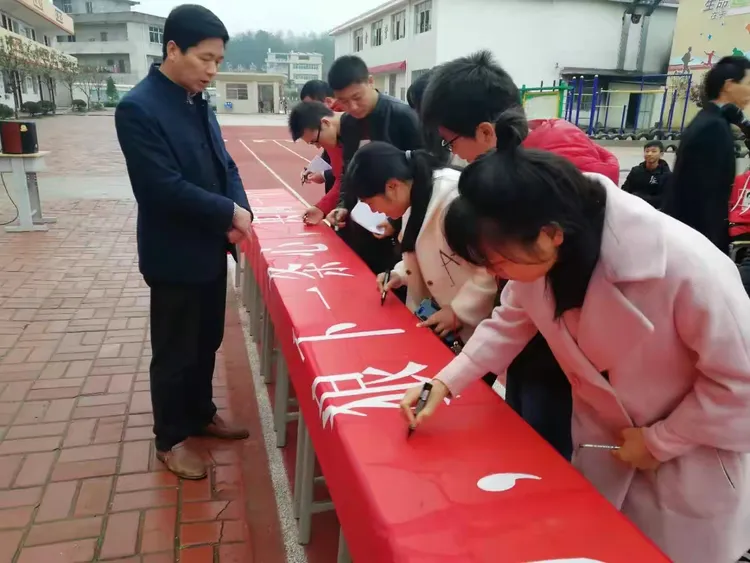 郊说战事！球队扬眉吐气，一鼓作气获胜的简单介绍